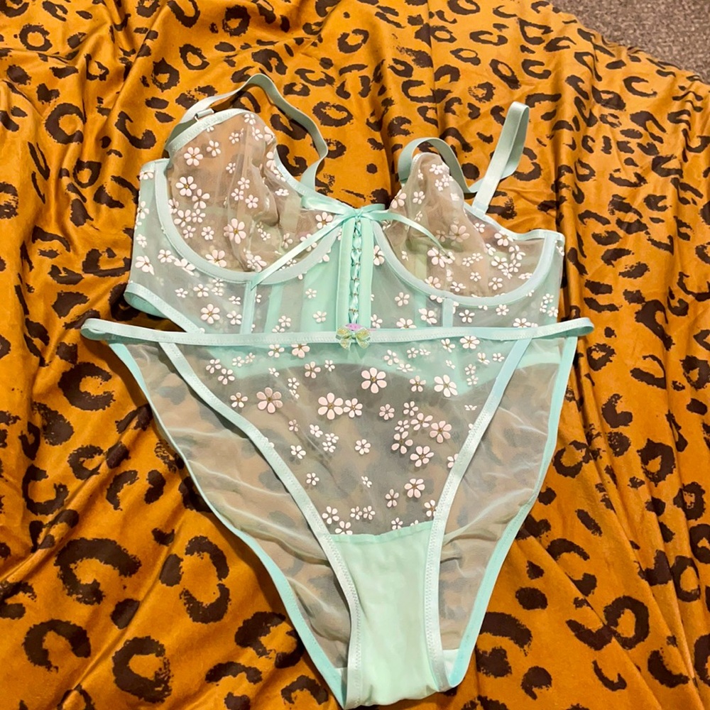 Savage X Fenty Daisy Set